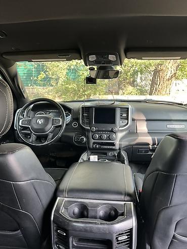 рам додж: Dodge Ram 1500: 2019 г., 5.7 л, Автомат, Бензин, Пикап — 8