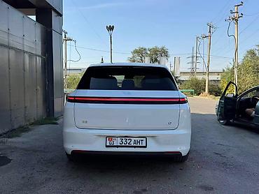 low ll: Lixiang L7: 2023 г., 1.5 л, Автомат, Бензин, Внедорожник — 3
