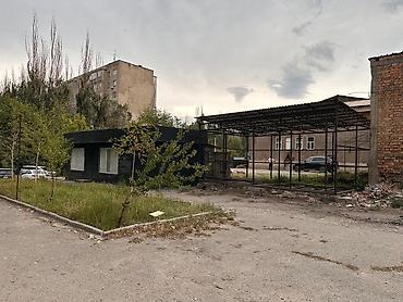 Аренда ресторанов и кафе: Аламедин-1 мкр Сдается павильон Площадь: 31м2 Без ремонта, можно под — 5