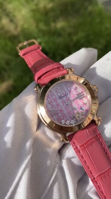 часы женские новые: Chopard ️Люкс качества ️Кожаный ремешок ️Сапфировое стекло