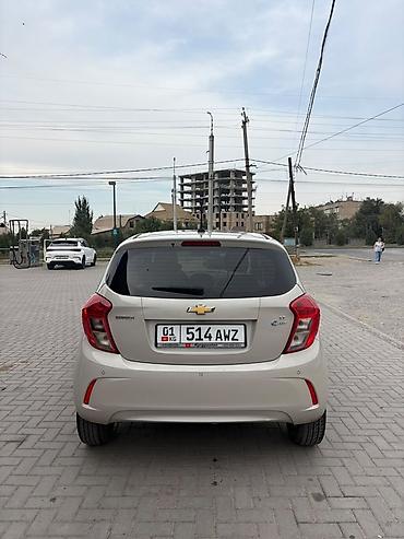 shevrolet lacetti: Chevrolet Spark: 2017 г., 1 л, Автомат, Бензин, Хэтчбэк — 2