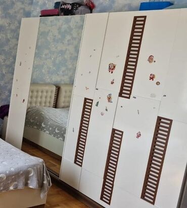 lalafo mebel: Dolab 200 man satılır.Ünvan Xirdalan.Ayla91