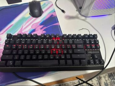 клавиатура механика: Продаю игровую клавиатуру на красных свитчах, проводной, состояние 💯💯