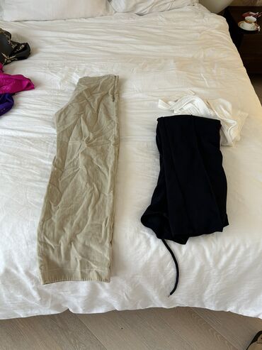 Dəstlər, kostyumlar: В связи с переездом в другую страну продам гардероб набором на размер — 25