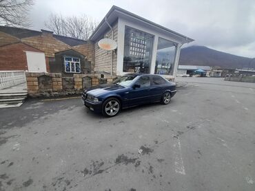 bmw 1 серия 118i steptronic: BMW 3 series: 1.8 l | 1992 il Sedan