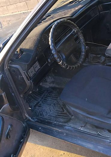 Audi: Audi 100: 1990 г., 1.8 л, Механика, Бензин, Седан — 10