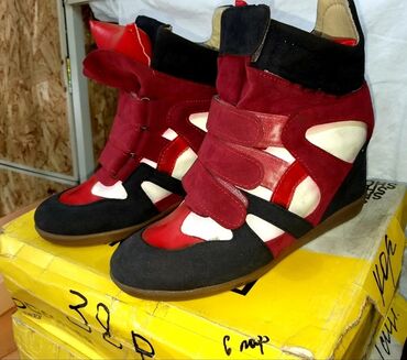 Другая женская обувь: ПРОДАЮ!!! Женскую обувь оптом.Общее количество где-то 100+- пар новых — 6