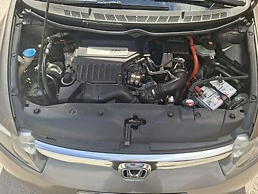 Honda: Salam hervaxtınız xeyir olsun. Mașın haqında cox yazmaģ olar ama qısa — 7