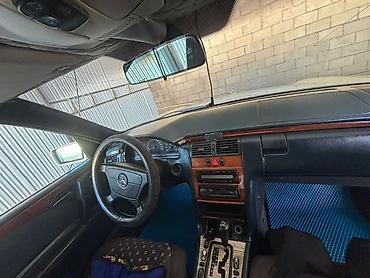 Mercedes-Benz: Mercedes-Benz E-Class: 1999 г., 3.2 л, Газ, Универсал — 10