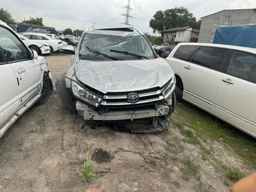 мерседес в аварийном состоянии: Toyota Highlander: 2018 г., 3.5 л, Автомат, Гибрид, Кроссовер