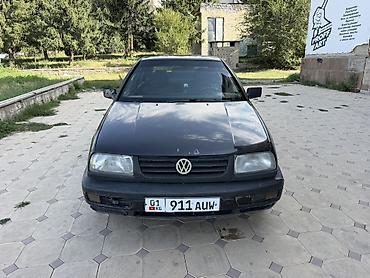 ключи б у: Volkswagen Vento: 1993 г., 1.8 л, Механика, Бензин, Седан — 1
