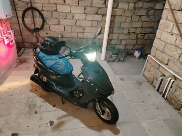 Mopedlər,skuterlər: Salam moped satilir sadece apqi satqi senedi var 49 kubdu sureti 60 70 — 6