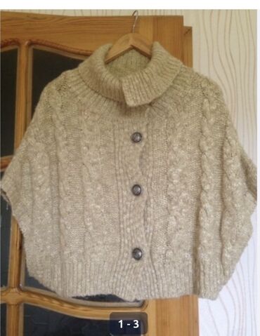 Köynək və bluzalar: Krep-şıfon kofta,2 defe geyinilib,M ölcü,uzunluq 65 smdır,qiymet — 14