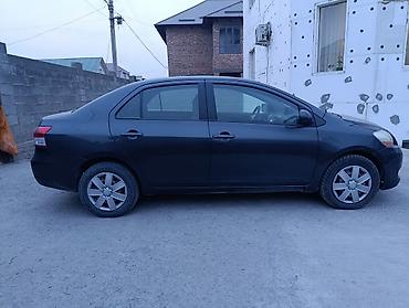 авто ярис: Toyota Yaris: 2009 г., 1.5 л, Автомат, Бензин, Седан — 6