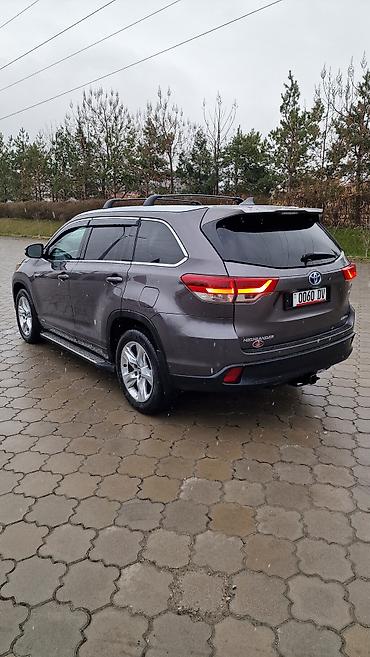Toyota: Toyota Highlander: 2019 г., 3.5 л, Автомат, Гибрид, Кроссовер — 2