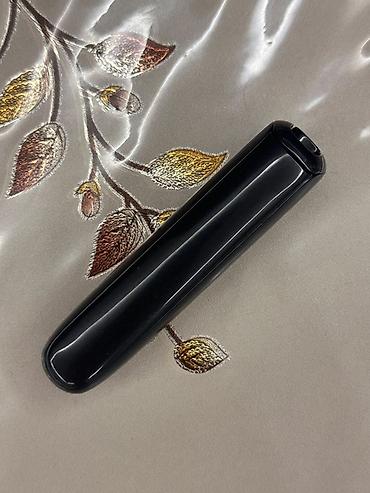 Ploom Aura – tütün qızdırma qurğusu Xüsusiyyətlər: - Kompakt və