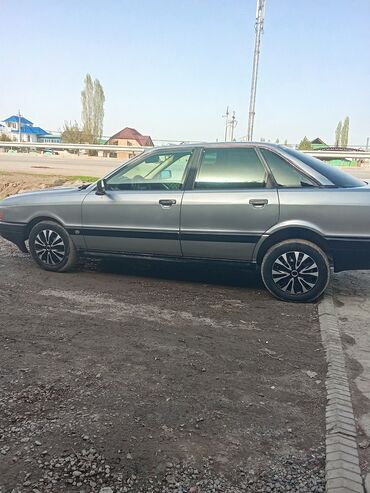 Audi: Audi 80: 1988 г., 1.8 л, Механика, Бензин, Седан