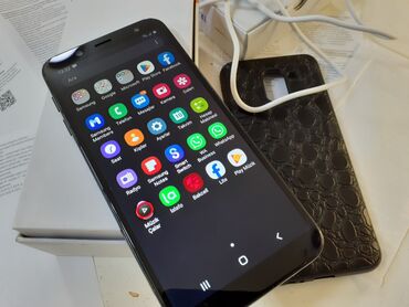 Samsung: Samsung Galaxy J6, 32 GB, rəng - Qara, Face ID, Barmaq izi, İki sim kartlı — 4