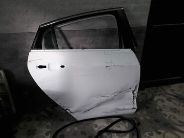 Avtomobil qapıları: Chevrolet Volt GEN 2 2018 Kuzov ehtiyat hissələri .antfrizləri — 4