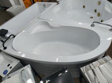 ванна пластиковая: Ağ rəngli, oval formalı, daxili masaj funksiyası olan vanna. Rahat
