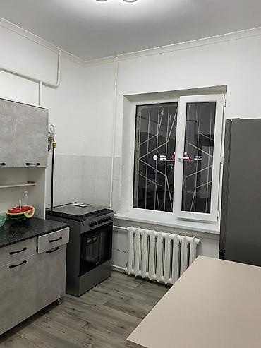 аренда ком: Сдается светлая 2‑комнатная квартира с отдельной кухней. Особенности — 8