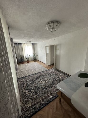 продаю дом по трассе: 5 и более комнат, 800 м², Индивидуалка, Косметический ремонт