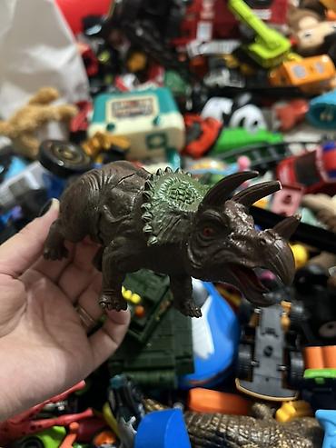 Игрушки: Набор фигурок для игры — 7