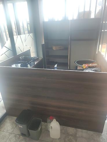 Ofis mebeli: Mebel dəsti – ofis/mağaza üçün dolab və rəf sistemi Tərkib: - 2 ədəd — 4