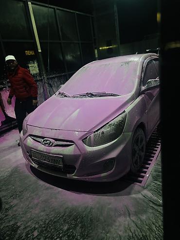 kia 2021: Hyundai Solaris: 2013 г., Бензин, Седан — 5