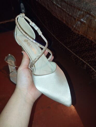 Tuflilər: Tuflilər, Ölçü: 40, Yeni — 5