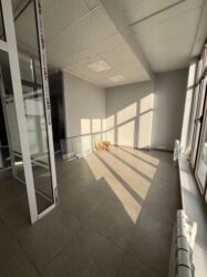 продаю дом петровке: Сдается ком. Пом-е. 54м2 Рыскулова Коенкозова Подойдет под офис и