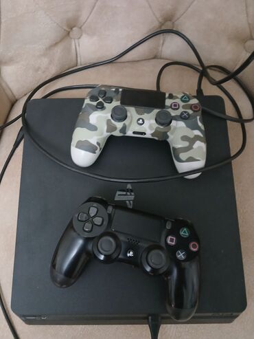 Rover: PlayStation 4 Slim əla vəziyyətdə içində oyunlarla verəcəm Mortal