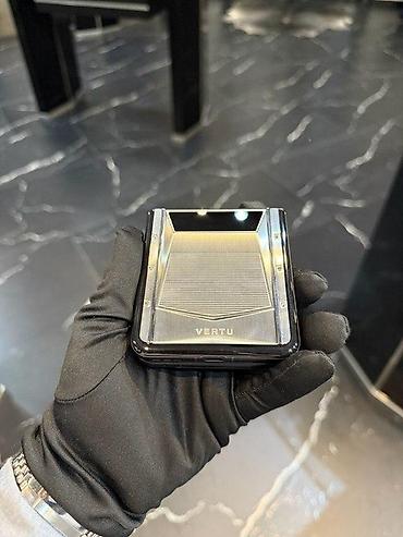 Vertu: Vertu 1 TB, rəng - Gümüşü — 12