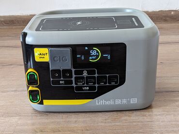 бушные телефоны: Зарядная станция power bank Litheli Eclair 700. Состояние новой. У