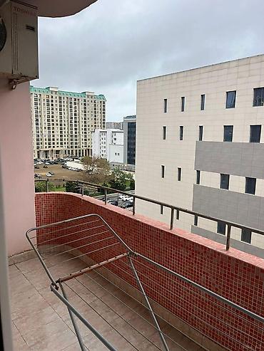 ucuz heyet evleri 2018: İcarəyə verilir 4 otaqlı yeni tikili 185 m², 28 May m. 1 200 AZN/ay 4 — 10