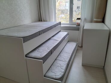 Beşiklər: Kravat 3 ədəd 500 azn tamamilə ayrıla bilir Döşəklər ilə birlikdə