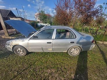 işləmiş təkər: Toyota Corolla: 1.8 l | 2000 il Sedan — 4