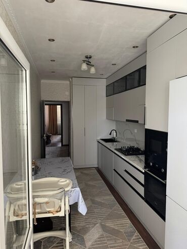 малдыбаева ахунбаева: 3 комнаты, 84 м², Элитка, 9 этаж, Косметический ремонт