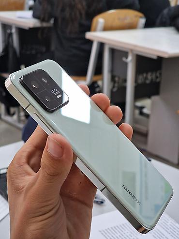 Мобильные телефоны и аксессуары: Xiaomi, 13, Б/у, 256 ГБ, 2 SIM, eSIM — 3
