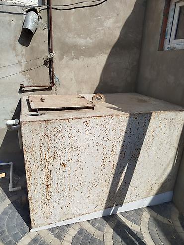 19 litr su: Bak, Metal, 1500 l l, İşlənmiş, Ünvandan götürmə — 3