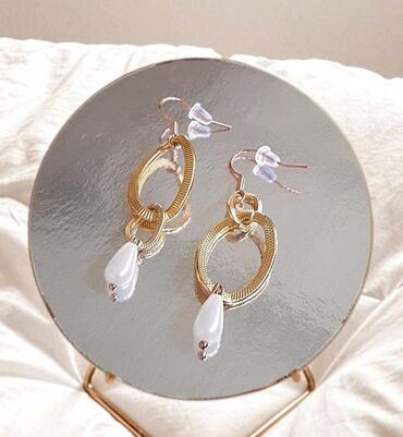 brojanica od: Hoop earrings