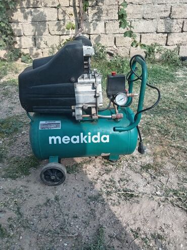 rezin qelibler: Meakida hava kompressoru - Brend: Meakida - Tip: Elektriklə işləyən