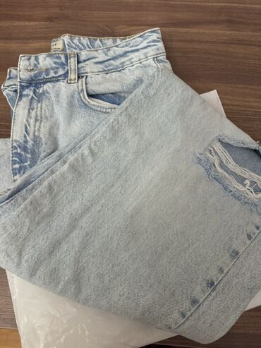 детские джинсовые кепки: Açıq mavi rəngdə denim şalvar - Model: düz kəsim, klassik beş ciblə -
