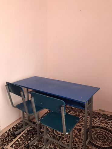 офисные кресла бишкек бу: Парта, Колдонулган, Текчелери бар, Чоңдорго, Металл, Акылуу жеткирүү, түсү - Көк