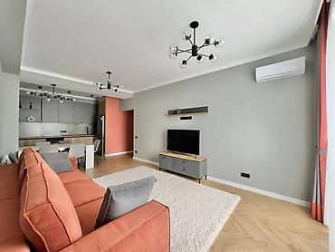 hills: 3 комнаты, 85 м², Элитка, 2 этаж, Дизайнерский ремонт — 1