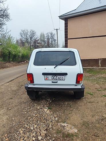 Унаа: ВАЗ (ЛАДА) 4x4 Niva: 2015 г., 1.7 л, Кол менен иштөөчү, Бензин, Жол тандабас — 7