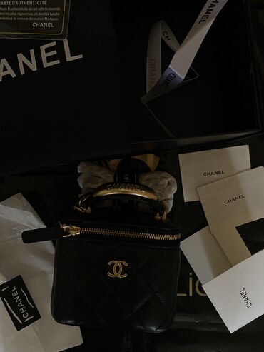 kasmetka cantasi: Chanel orginal ile birebir mini çantadır. bir defe doğum günü