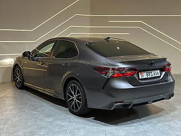 таота сюрф: Toyota Camry: 2021 г., 2.5 л, Автомат, Бензин, Седан — 5
