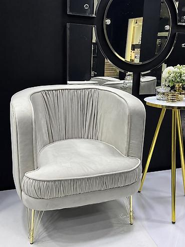 Salon, tibbi mebel: Lüks salon kreslosu – velvet toxumalı, krem/şampan rəng palitrasında — 2