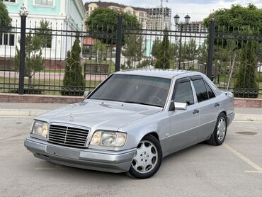 Mercedes-Benz: Mercedes-Benz E 320: 1994 г., 3.2 л, Автомат, Бензин, Седан